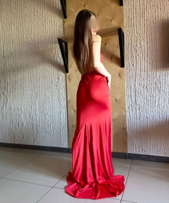 Отдайся в мои нежные руки, и я покажу тебе рай на земле. У меня есть фото и отзывы для твоей уверенности в моих способностях. Я готова предложить широкий спектр услуг, чтобы твои самые сокровенные желания сбылись. Насладись моей лаской, расслабься, и ты получишь незабываемый опыт. Жду тебя в Москве для незабываемых встреч.💋💫🌟 10838, 26 лет